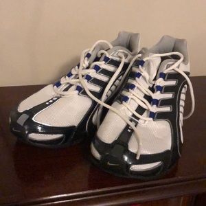 Nike womens sneakers